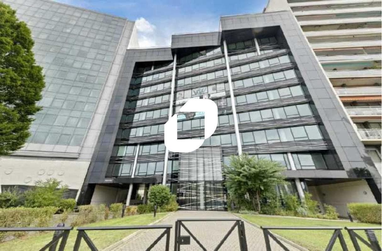 Office in Boulogne-Billancourt to rent Building Photo- Image 1 of 11