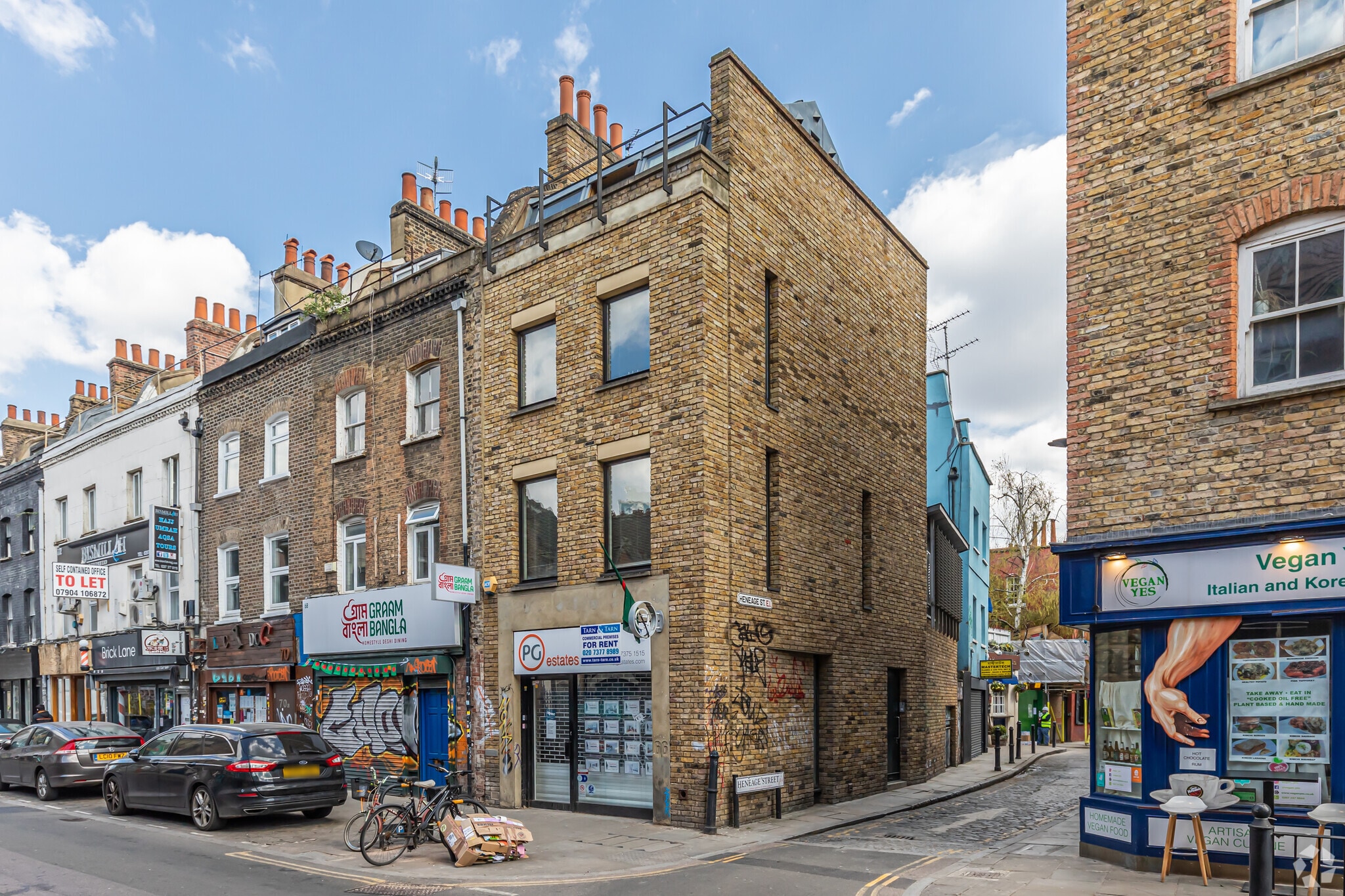 66 Brick Ln, London to rent Primary Photo- Image 1 of 8