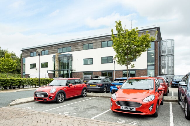 More details for Lancaster Way, Yeadon - Office to Rent