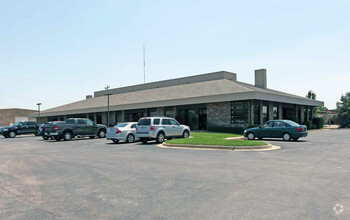 510 E Memorial Rd, Oklahoma City, OK for sale Primary Photo- Image 1 of 1