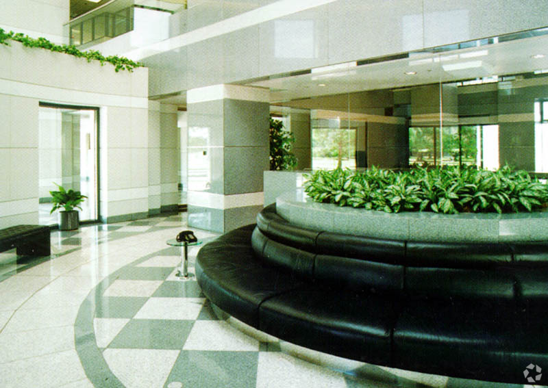 3700 Bay Area Blvd, Houston, TX for rent - Lobby - Image 3 of 7