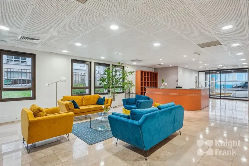 37-39 Rue De Neuilly, Clichy to rent - Lobby - Image 2 of 9