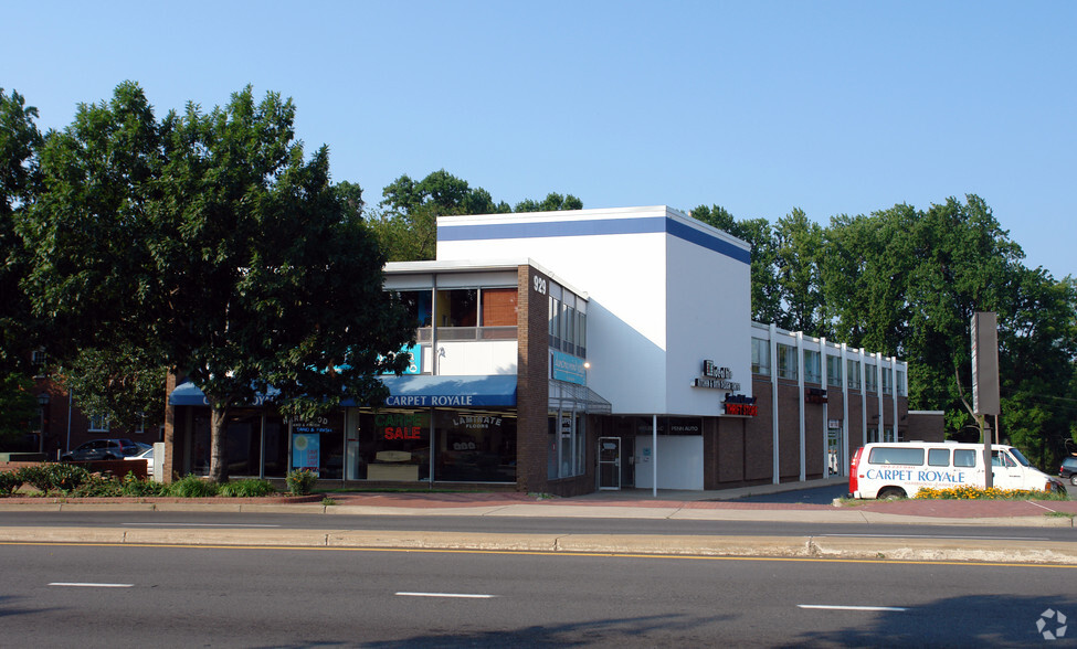 929 W Broad St, Falls Church, VA for sale - Primary Photo - Image 1 of 1