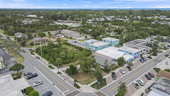 9025 SE Bridge Rd, Hobe Sound FL - Commercial Property