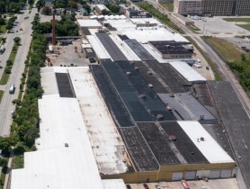 427-433 E Stewart St, Milwaukee, WI to rent Building Photo- Image 1 of 1