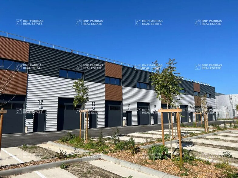 Office in Gradignan to rent - Building Photo - Image 3 of 10