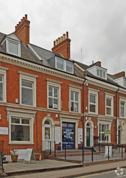 22 York Rd, Northampton to rent - Building Photo - Image 1 of 5