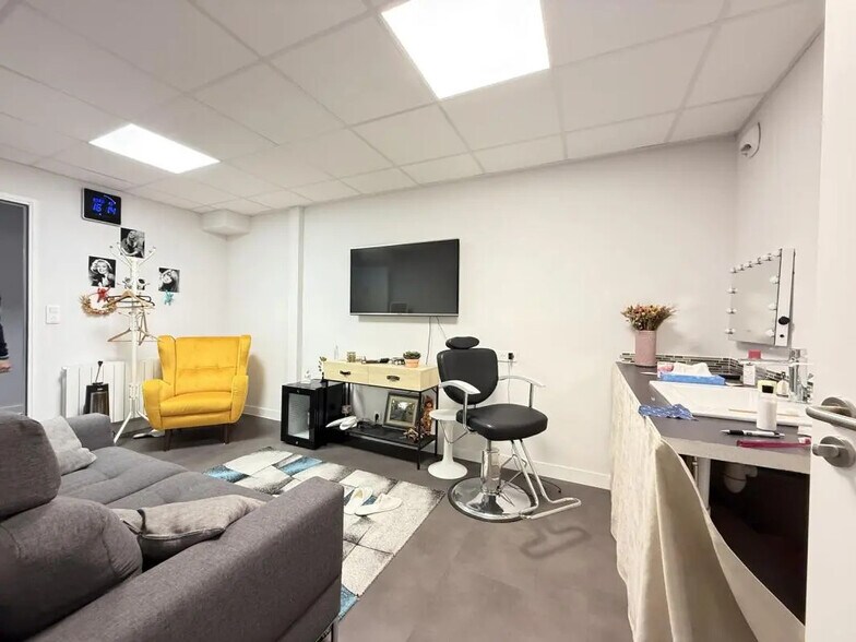 Office in Vannes for sale - Interior Photo - Image 3 of 3