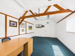 Luton Rd, Toddington to rent Interior Photo- Image 1 of 10