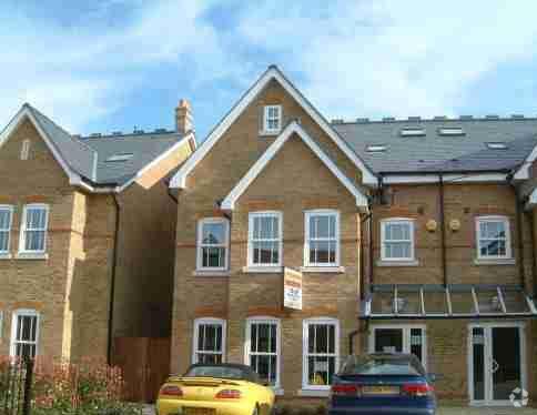 2 Claremont Rd, Teddington for sale - Primary Photo - Image 1 of 1