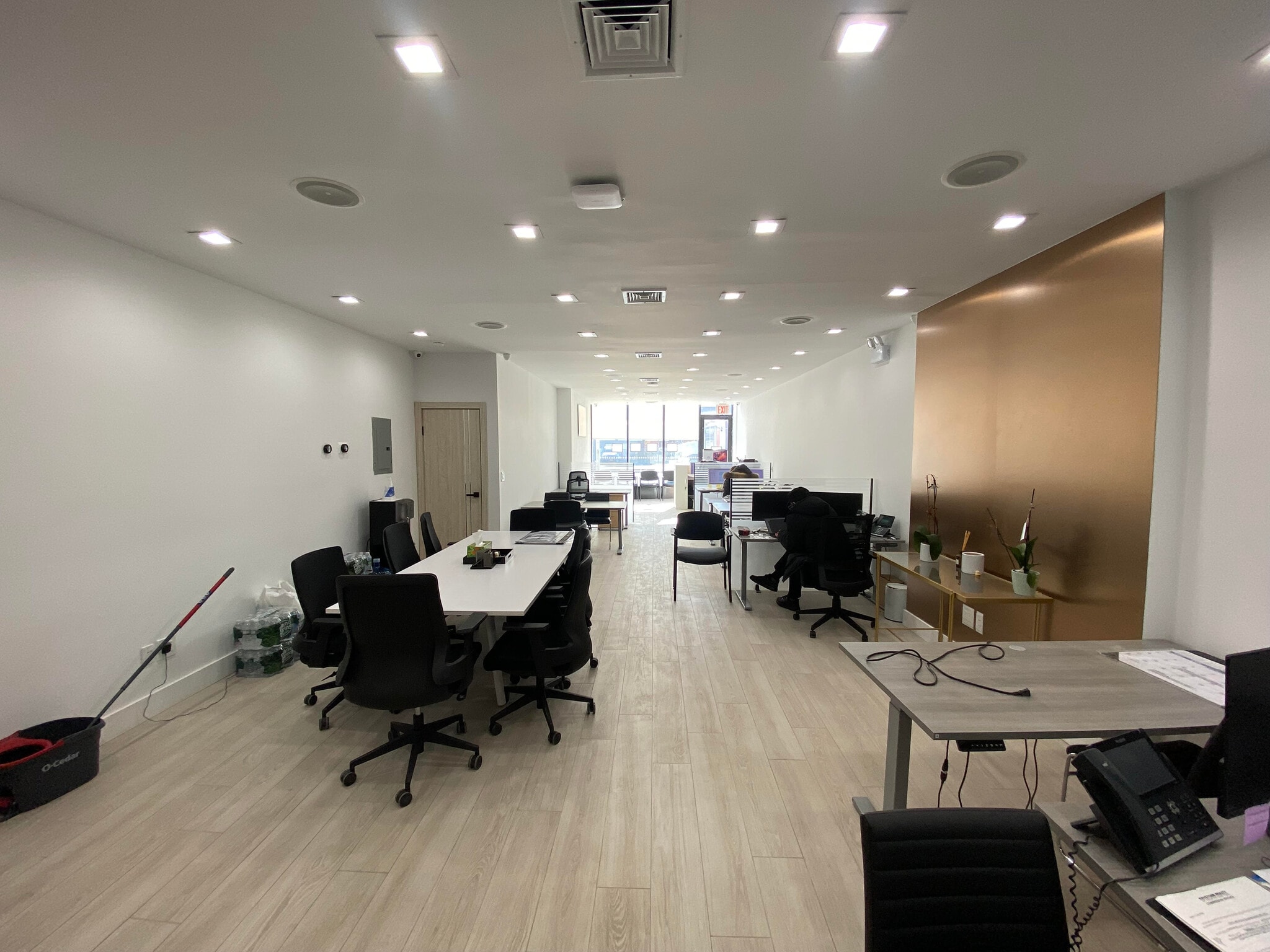 21113 Jamaica Ave, Queens Village, NY to rent Building Photo- Image 1 of 6