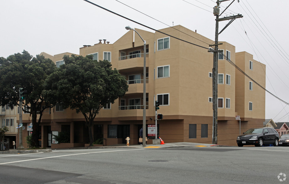 691-699 Monterey Blvd, San Francisco, CA for rent - Primary Photo - Image 1 of 21