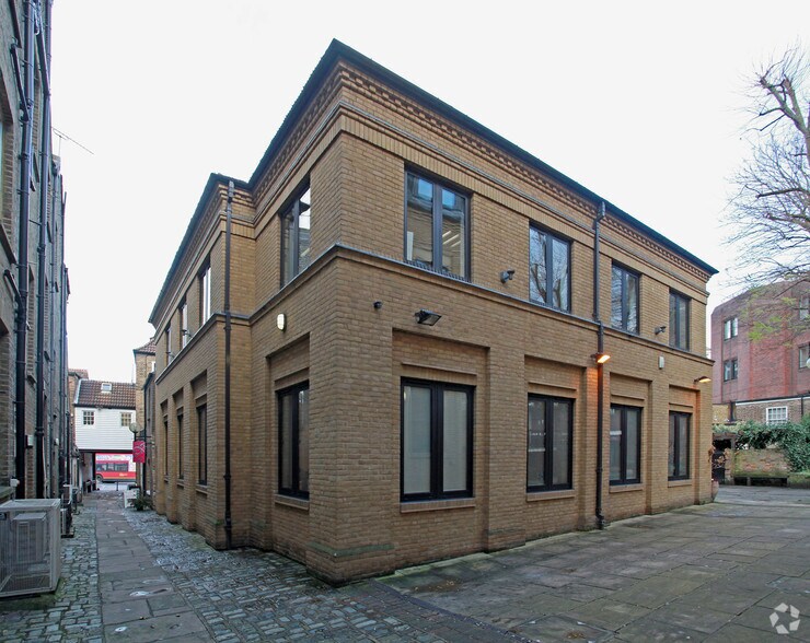 5 Union Ct, Richmond to rent - Building Photo - Image 2 of 2