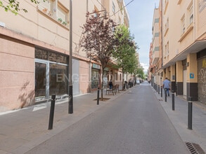 Retail in Barcelona, Barcelona to rent Interior Photo- Image 1 of 27