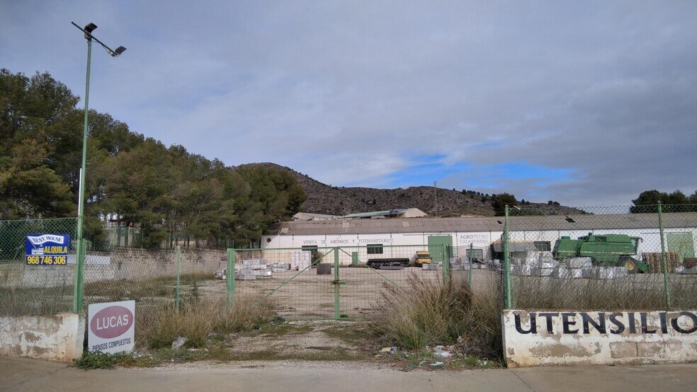 Industrial in Calasparra, Murcia to rent - Building Photo - Image 3 of 3