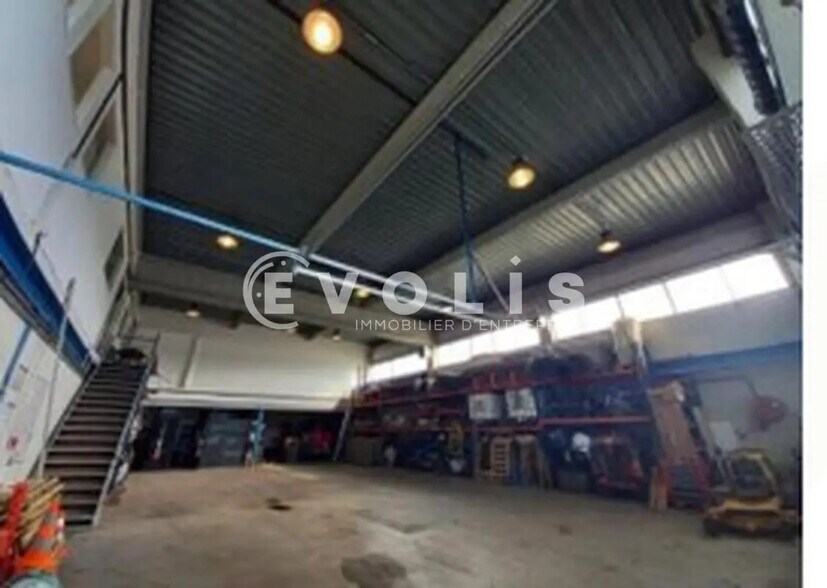 22 Avenue Ariane, Mérignac to rent - Interior Photo - Image 2 of 8