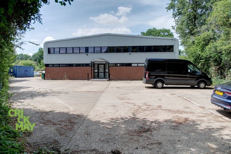 Laundry Way, Capel to rent - Building Photo - Image 2 of 3