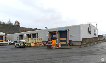 Hoyland Rd, Sheffield for rent Primary Photo- Image 1 of 6