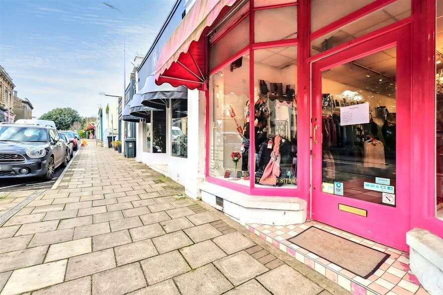 81 Hill Rd, Clevedon for sale - Building Photo - Image 2 of 7