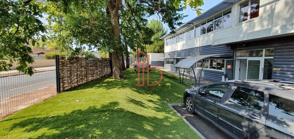 Office in Gradignan to rent - Building Photo - Image 1 of 6