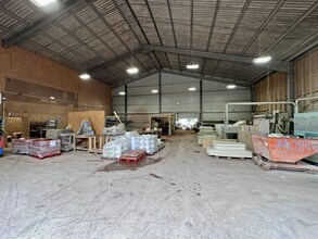 Howe Rd, Watlington to rent Interior Photo- Image 1 of 1