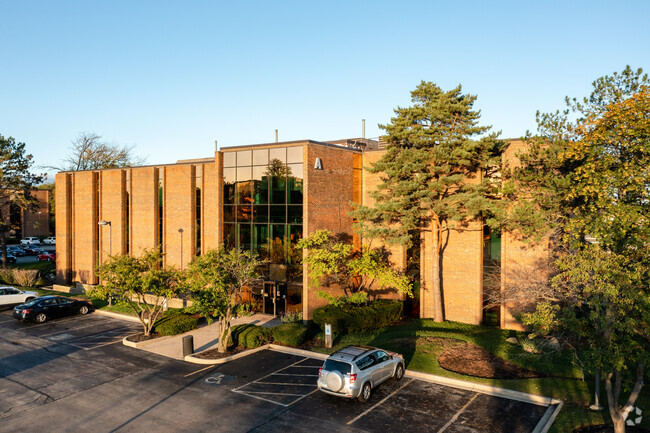 More details for 800 Roosevelt Rd, Glen Ellyn, IL - Office, Flex for Rent