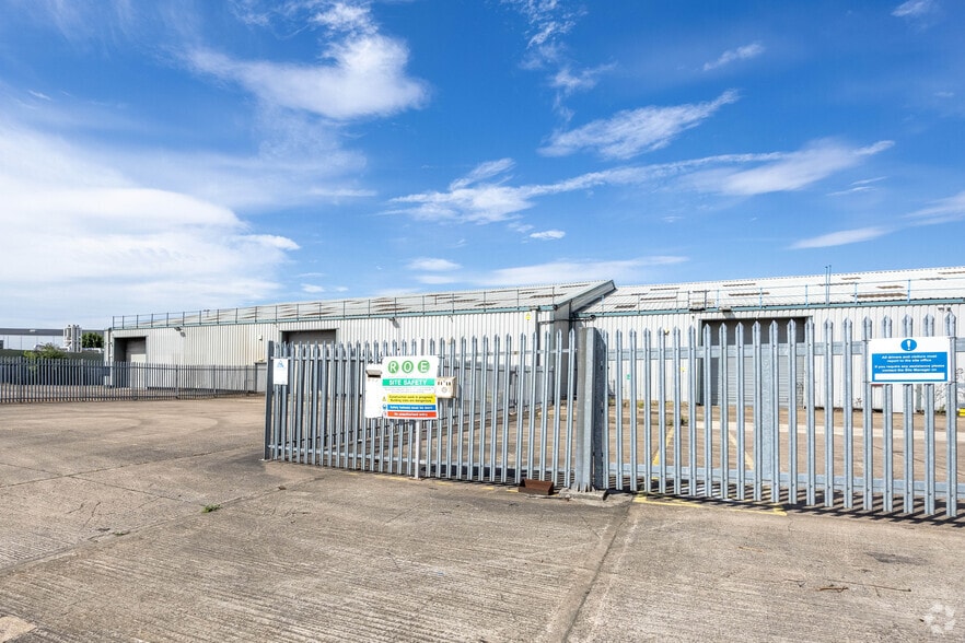 Victory Rd, Derby to rent - Building Photo - Image 3 of 3