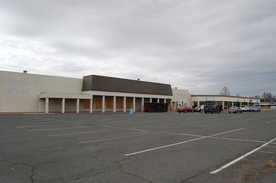 801 Benton Rd, Bossier City 71111 Retail for Rent