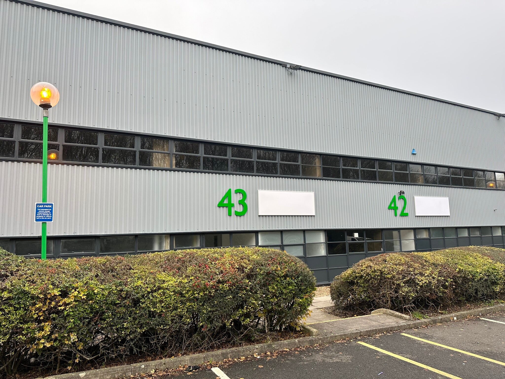 37-44 Potters Ln, Milton Keynes to rent Building Photo- Image 1 of 21