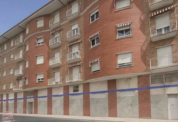 Retail in Linares, Jaén to rent Building Photo- Image 1 of 1