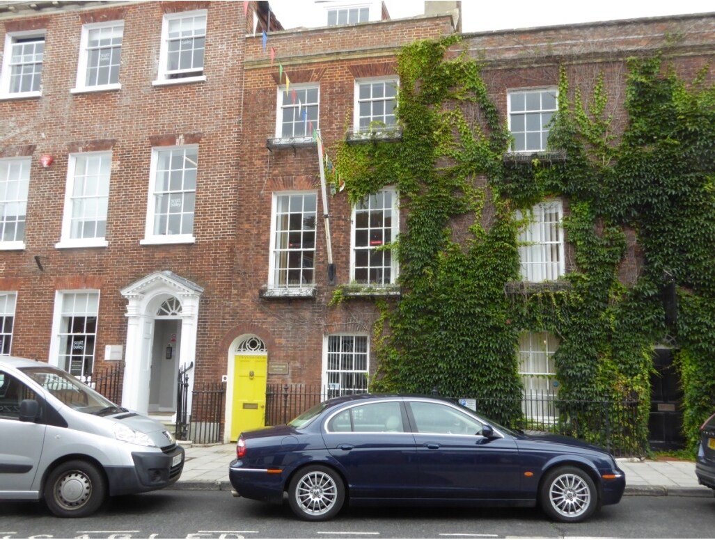 64 High St, Lymington for sale Primary Photo- Image 1 of 1