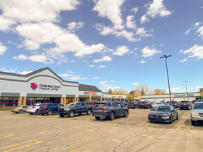 21700-21800 W 11 Mile Rd, Southfield, MI for rent Building Photo- Image 1 of 4