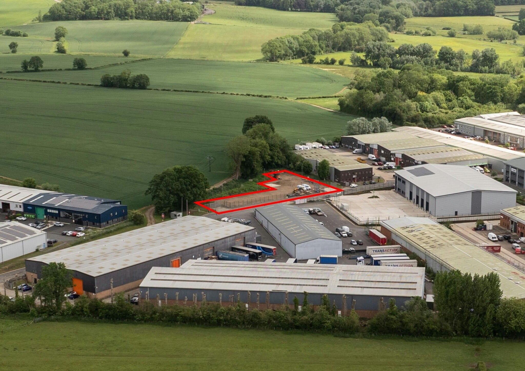 Drakes Dr, Long Crendon to rent Building Photo- Image 1 of 5