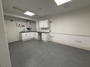 3-3A Theatre St, Preston to rent Interior Photo- Image 2 of 2