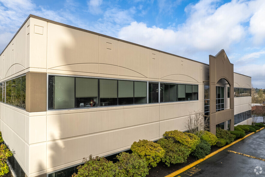 19000 33rd Ave W, Lynnwood, WA for rent - Building Photo - Image 1 of 7