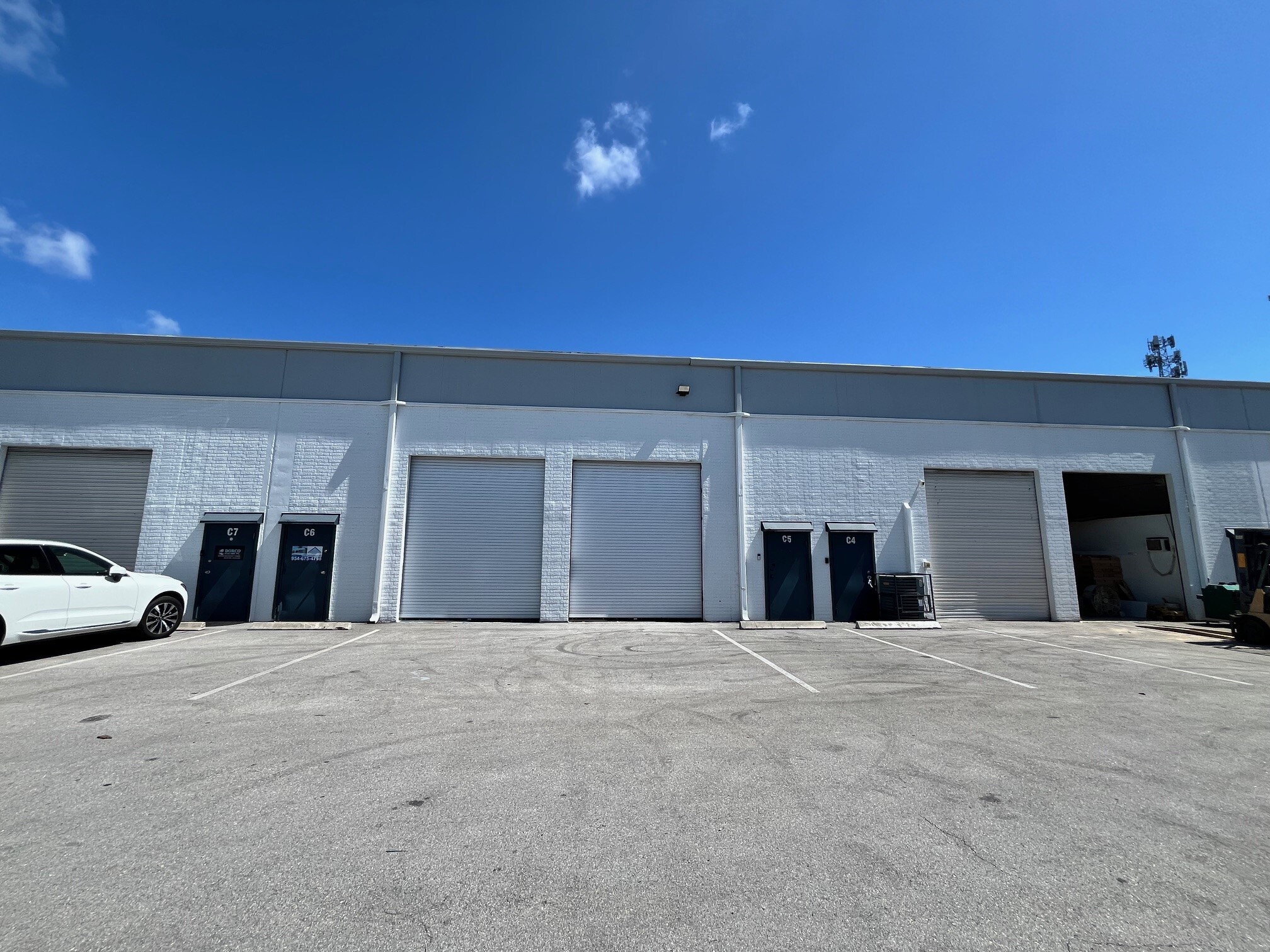 1533-1717 SW 1st Way, Deerfield Beach, FL to rent Building Photo- Image 1 of 2