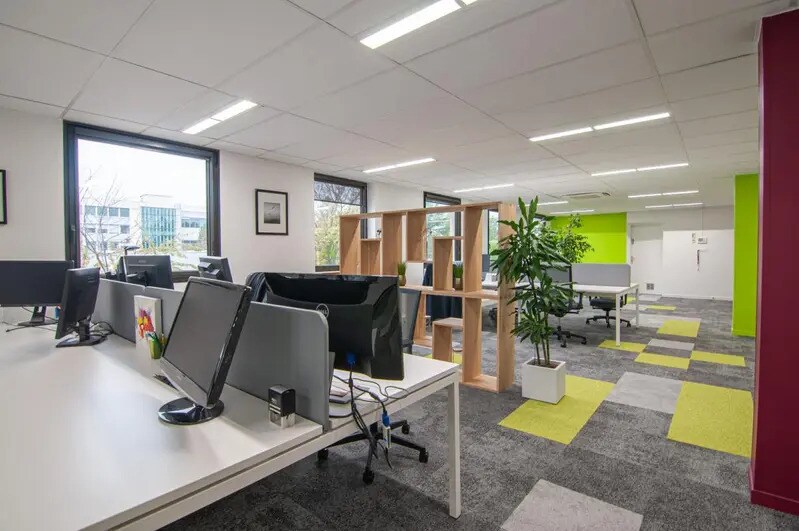 Office in Chatou to rent Interior Photo- Image 1 of 12