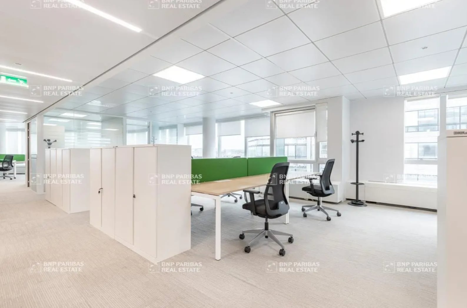Office in Paris to rent Interior Photo- Image 1 of 7