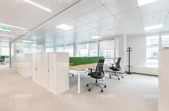 Office in Paris to rent Interior Photo- Image 1 of 7