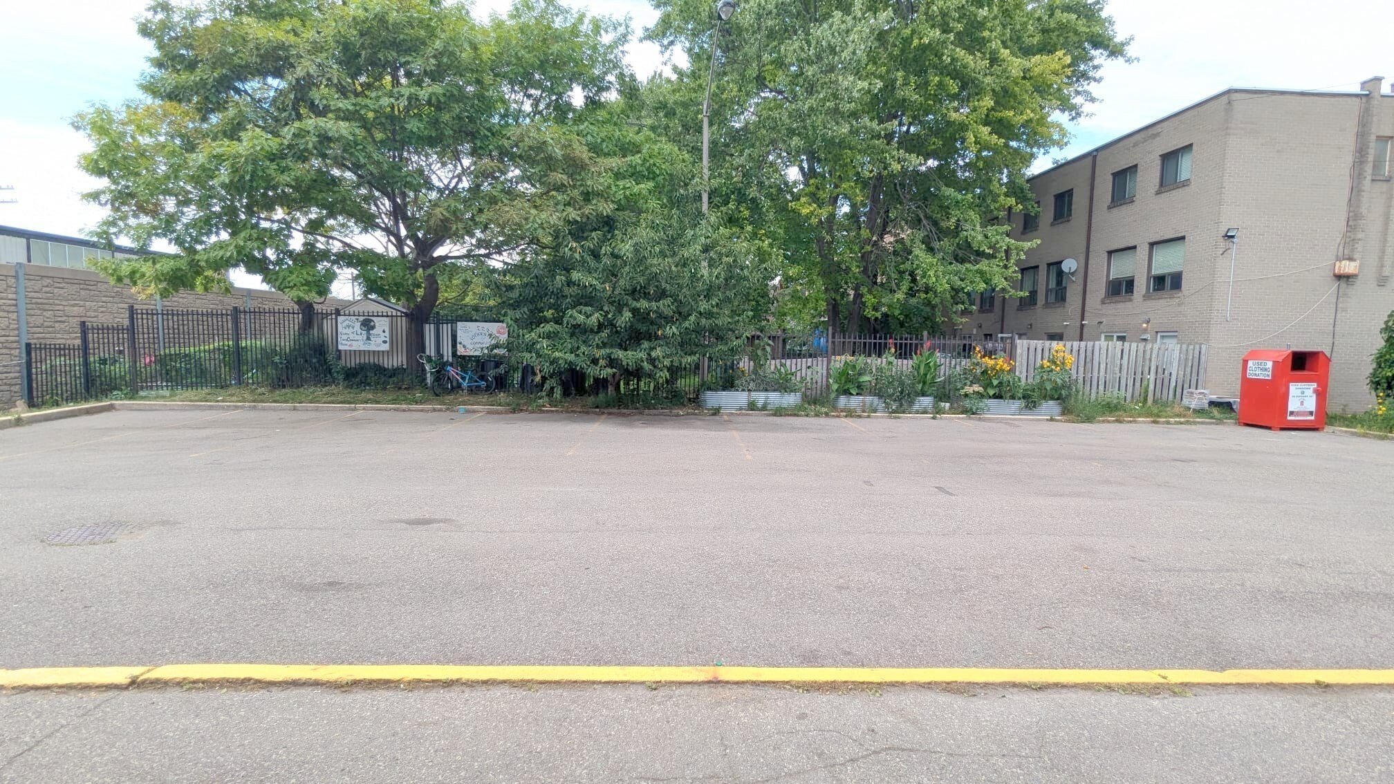 107-109 Lotherton Ptway, Toronto, ON for sale Primary Photo- Image 1 of 1