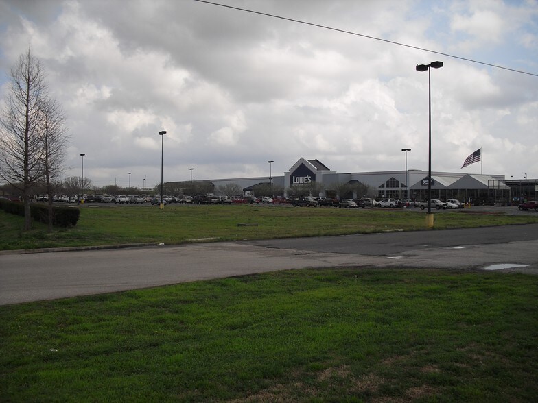 5252 Fairmont Pky, Pasadena, TX 77505 UK