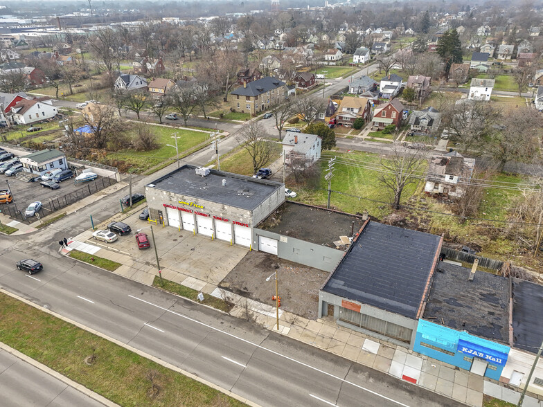 14801-14835 Livernois Ave, Detroit, MI for rent - Building Photo - Image 2 of 46