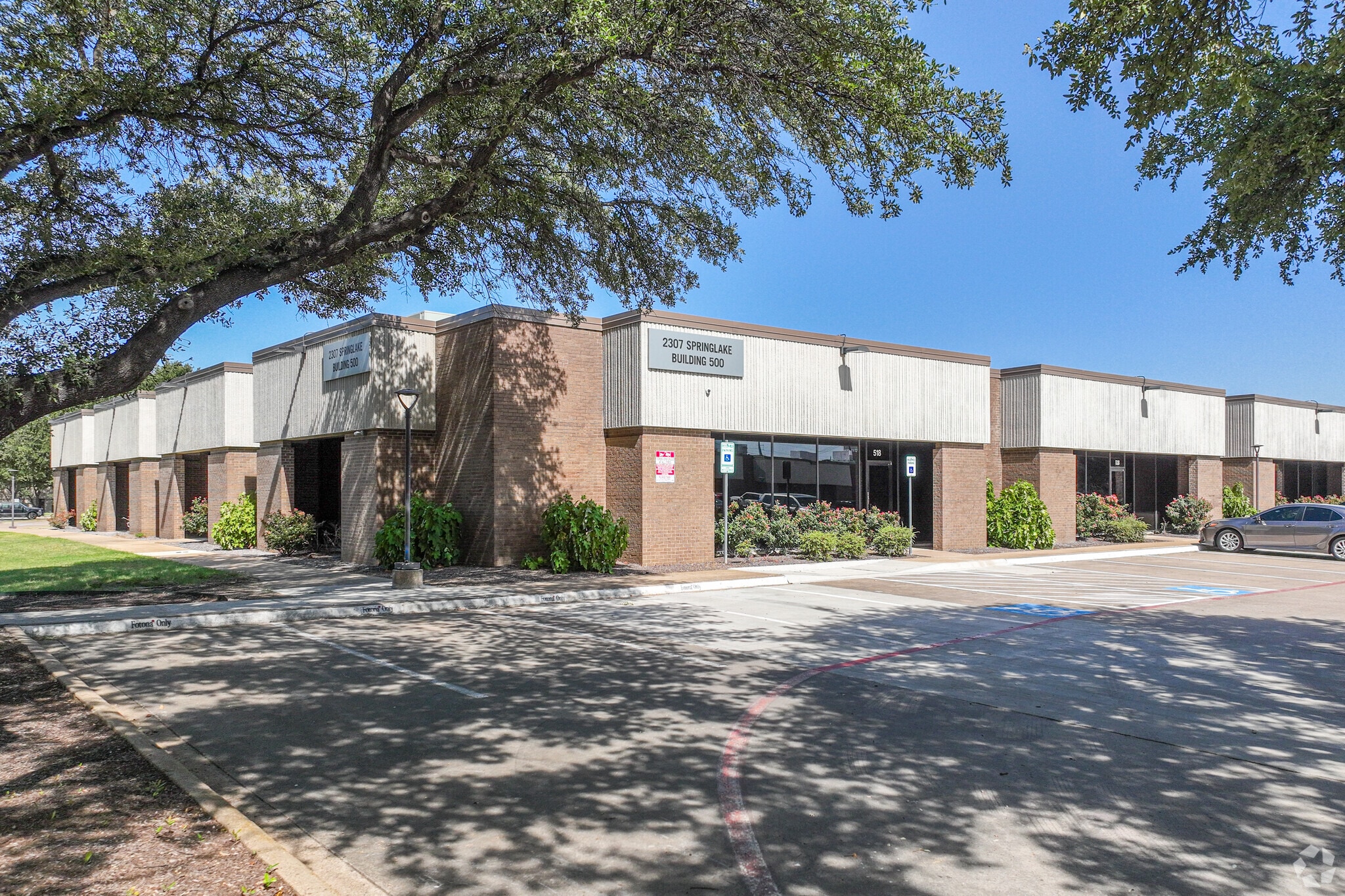 2307 Springlake Rd, Farmers Branch, TX to rent Building Photo- Image 1 of 22