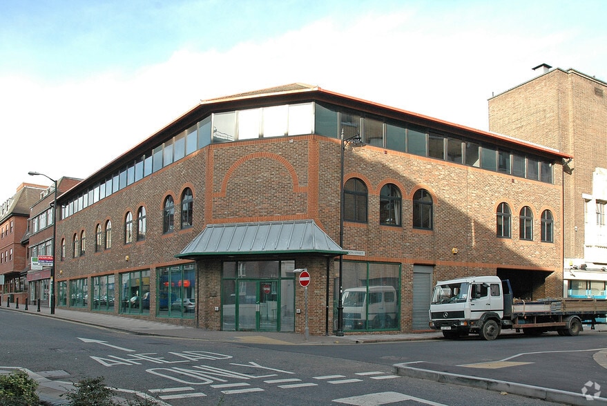 14 Upper George St, Luton for sale - Primary Photo - Image 1 of 1