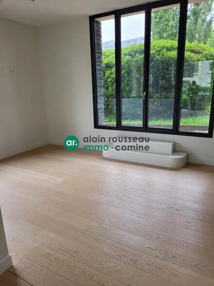 Office in Nantes for sale - Interior Photo - Image 2 of 7