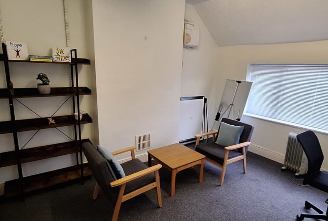 70 Park St, Horsham to rent Interior Photo- Image 1 of 4