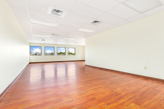 45-943 Kamehameha Hwy, Kaneohe, HI for rent Building Photo- Image 1 of 4