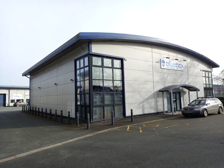 Maesbury Rd, Oswestry for sale - Primary Photo - Image 1 of 1