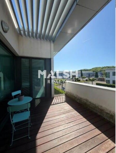 Office in Chaponnay to rent - Building Photo - Image 3 of 5