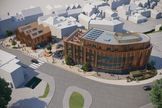 High St, Bromsgrove to rent Building Photo- Image 2 of 3